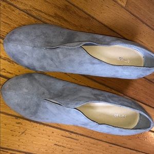 Women booties with a heel